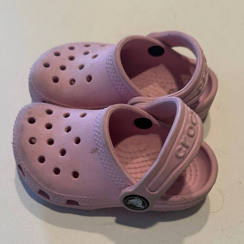 CROCS Kids Light Purple Water Shoes